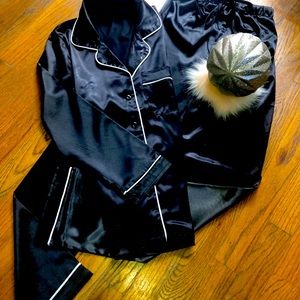 Pajama silky fabric.